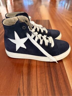 Kids Navy High-Top Suede Sneakers with White Star